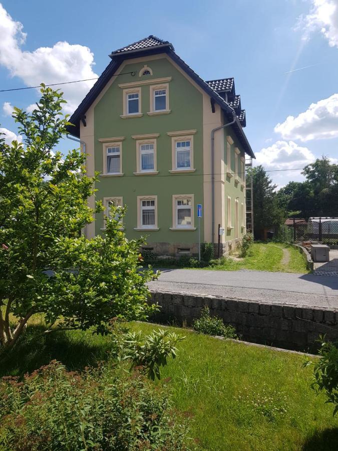 Ferienwohnung Karlguth 노이슈타트 인 작센 외부 사진
